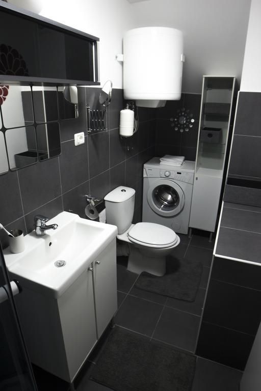 Apartment Via Liberta بيران المظهر الخارجي الصورة